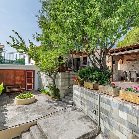 Pefkos Holiday home