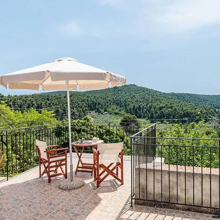 Holiday home Pefkos *