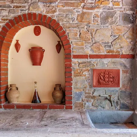 Pefkos Panormos (Skopelos)