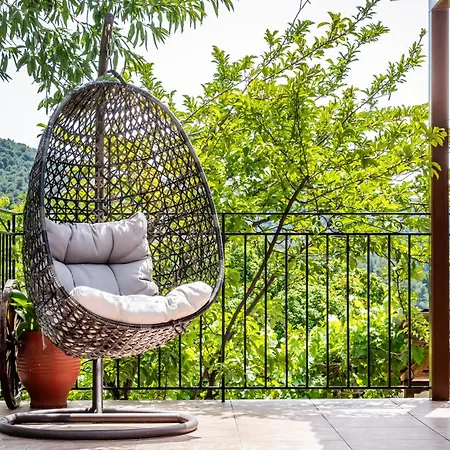 Pefkos Panormos (Skopelos)