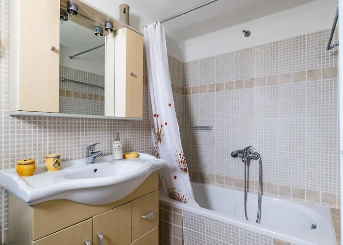 Pefkos Panormos (Skopelos)